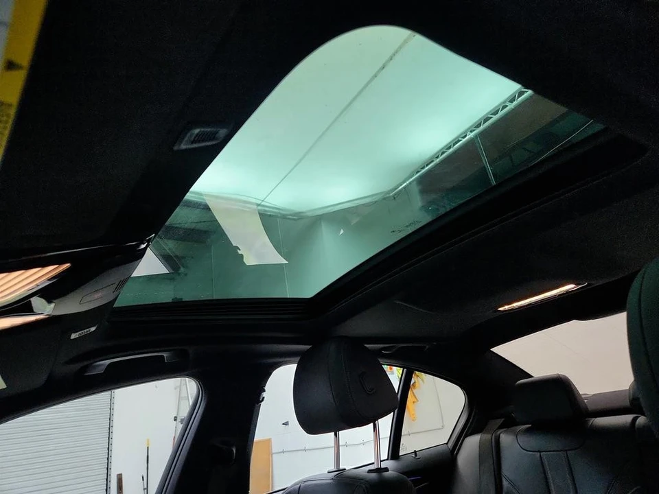 2020 BMW G30 5 Series Sedan - Image 15 of 31