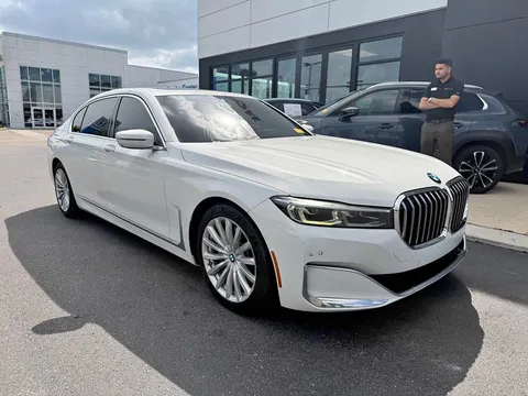 2020 BMW 740i