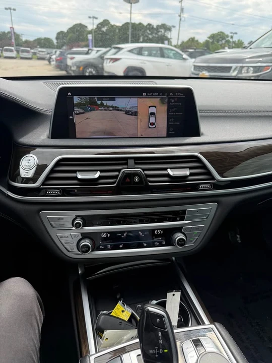 2020 BMW G11/G12 7 Series - Image 9 of 10