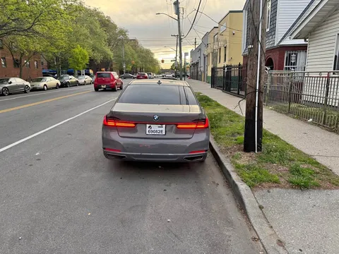 2020 BMW 7 Series 740i Sedan