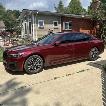 2020 BMW 745e