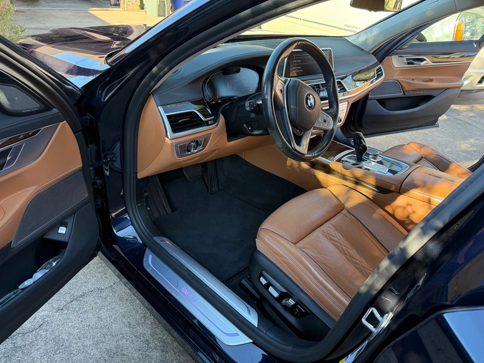 2020 BMW G11/G12 750i & M760i Sedan - Image 31 of 31