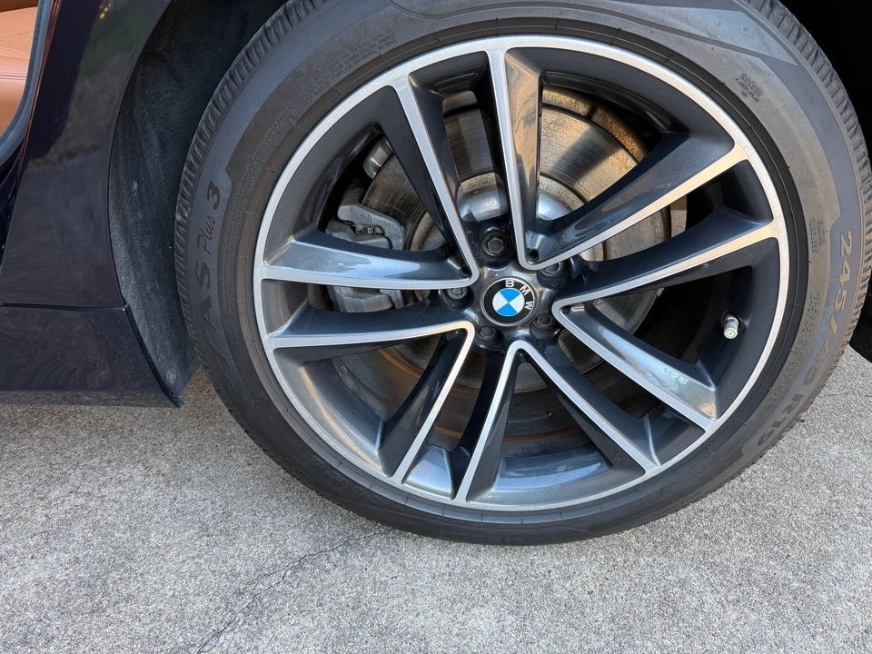 2020 BMW G11/G12 750i & M760i Sedan - Image 26 of 31