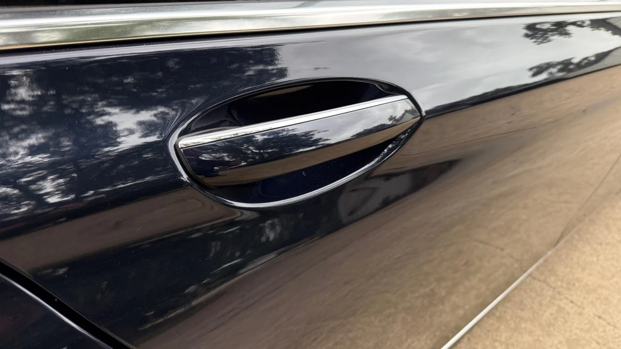 2020 BMW G11/G12 750i & M760i Sedan - Image 23 of 31