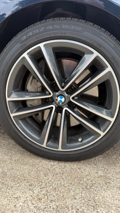2020 BMW G11/G12 750i & M760i Sedan - Image 27 of 31