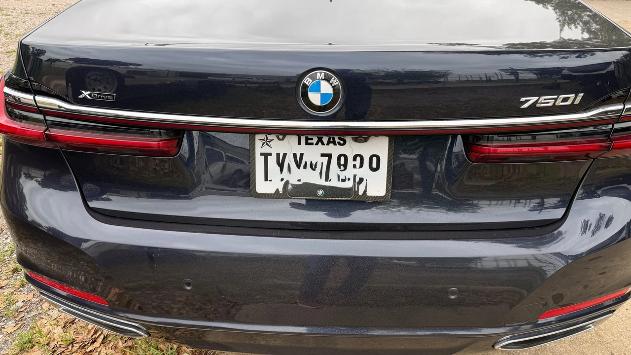 2020 BMW G11/G12 750i & M760i Sedan - Image 15 of 31