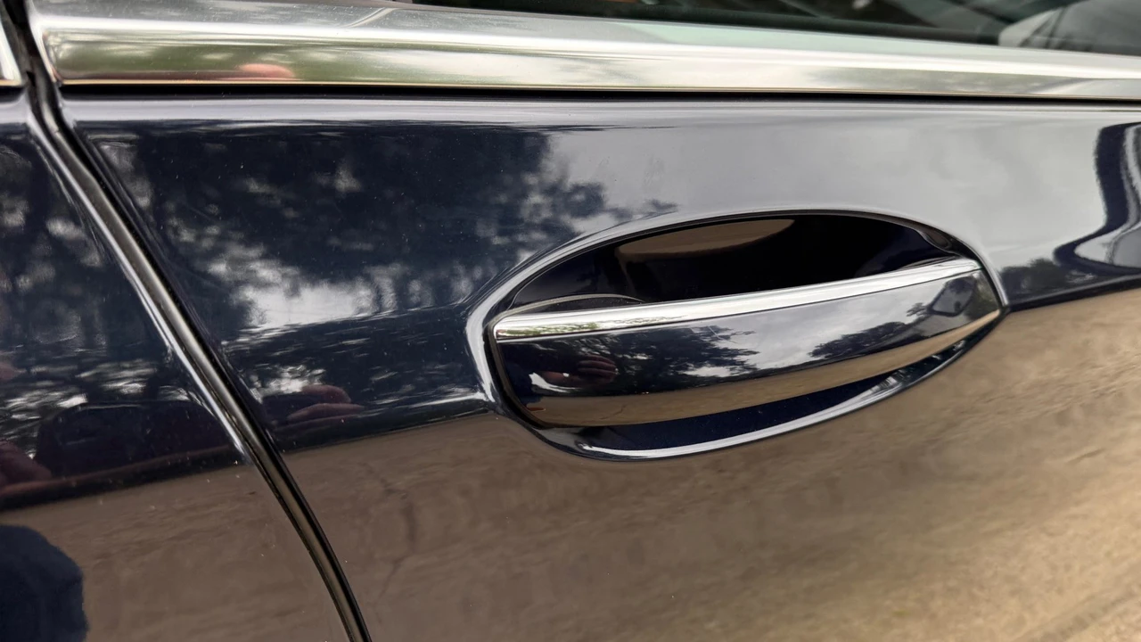 2020 BMW G11/G12 750i & M760i Sedan - Image 24 of 31