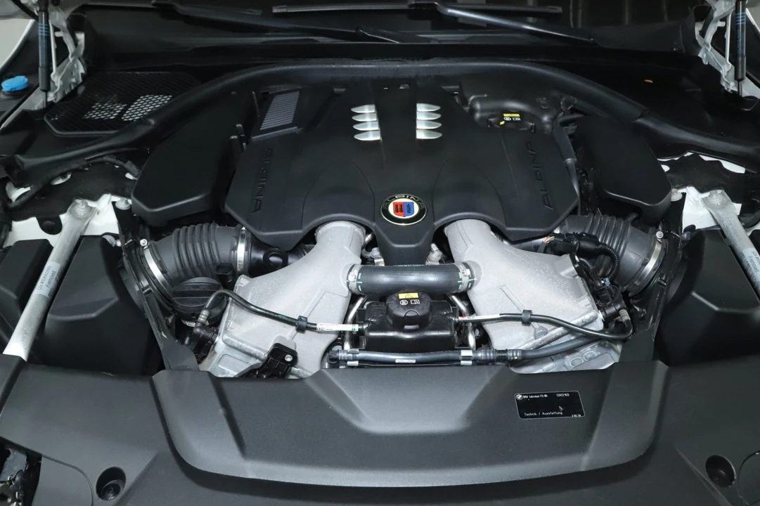 2020 BMW Alpina B7 - Image 6 of 8