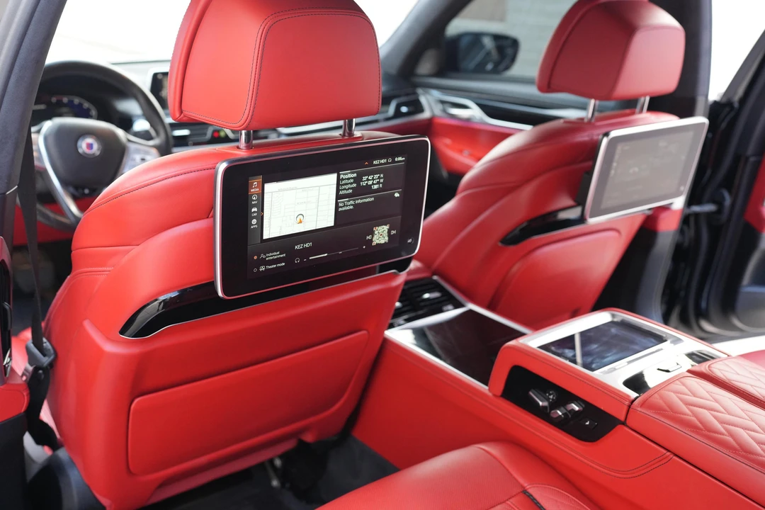 2020 BMW Alpina B7 - Image 28 of 31