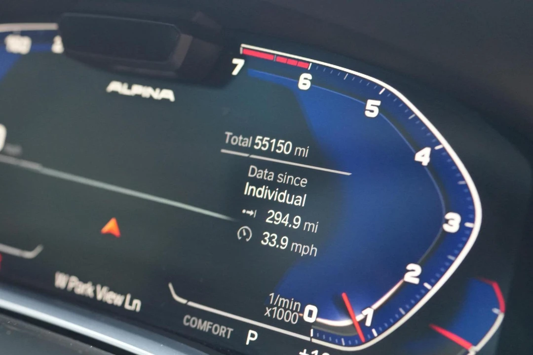2020 BMW Alpina B7 - Image 25 of 31