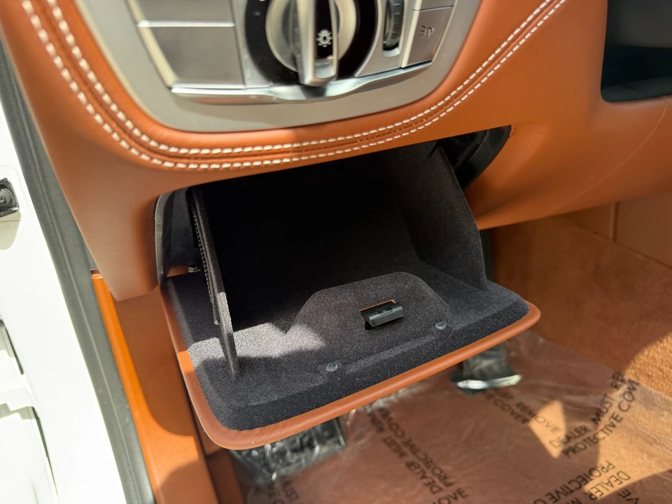 2020 BMW Alpina B7 - Image 9 of 21