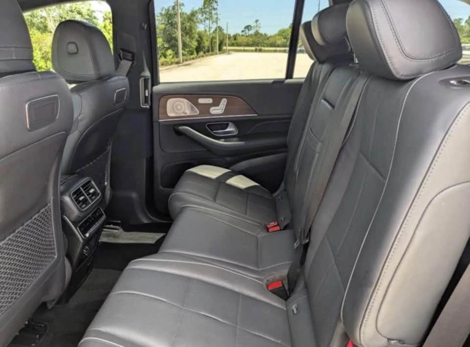 2020 BMW X7 - Image 10 of 14
