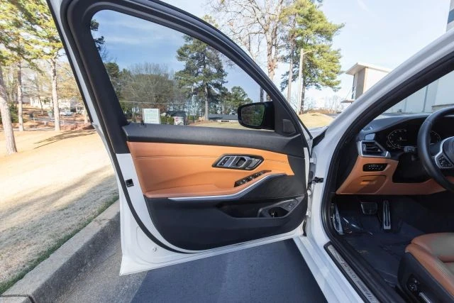 2020 BMW G20 M340i & M340d Sedan - Image 17 of 21