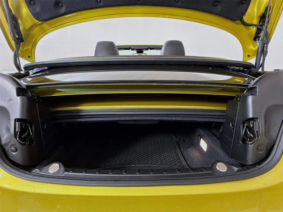 2020 BMW - Image 23 of 31
