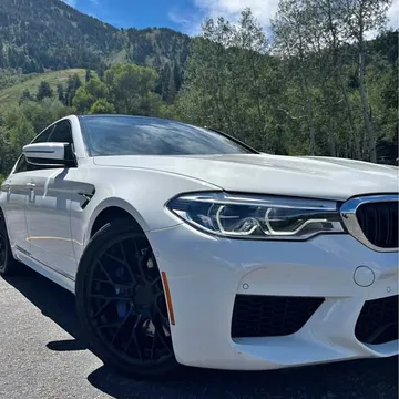 2020 BMW M5 Sedan