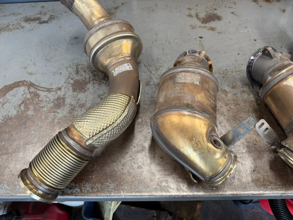 2020 Parts & Memorabilia Mechanical Components - Image 2 of 6