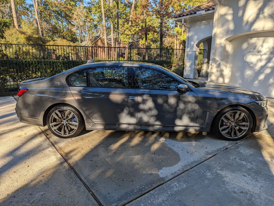 2020 BMW G11/G12 750i & M760i Sedan - Image 9 of 31
