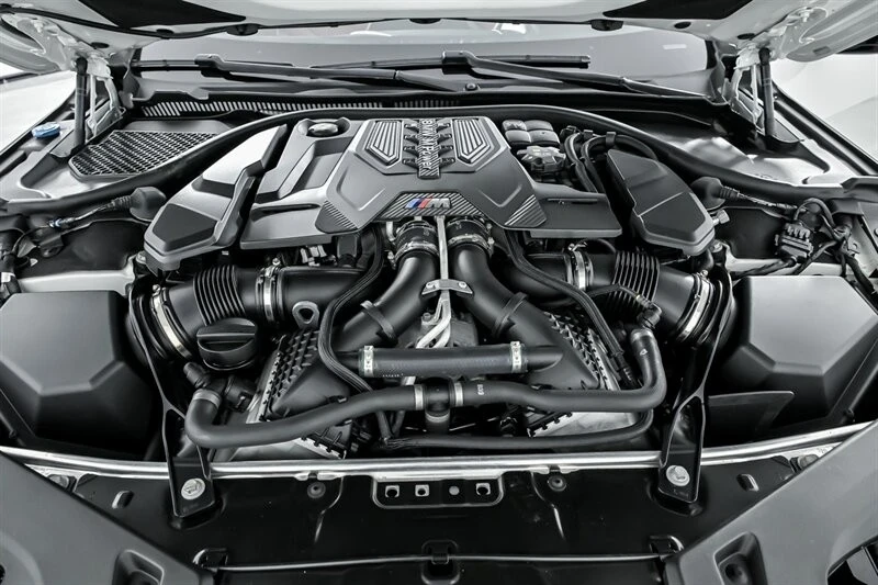 2020 BMW M8 - Image 17 of 21