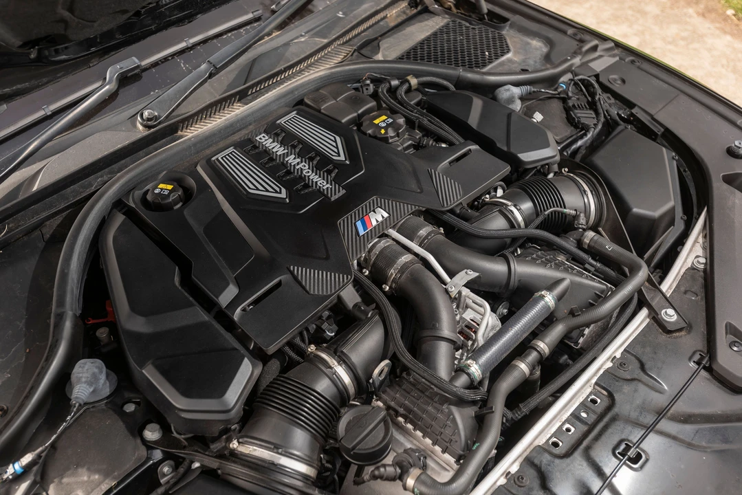 2020 BMW M8 - Image 17 of 20