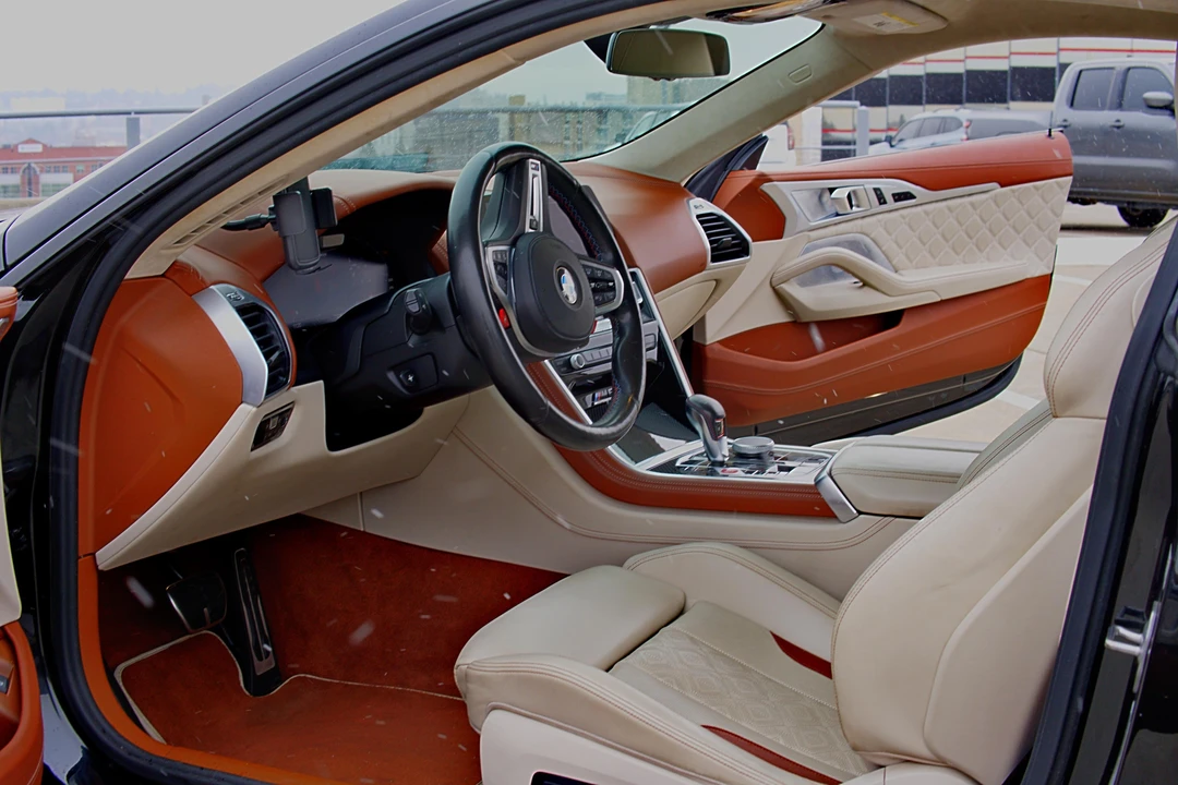 2020 BMW M8 - Image 27 of 31