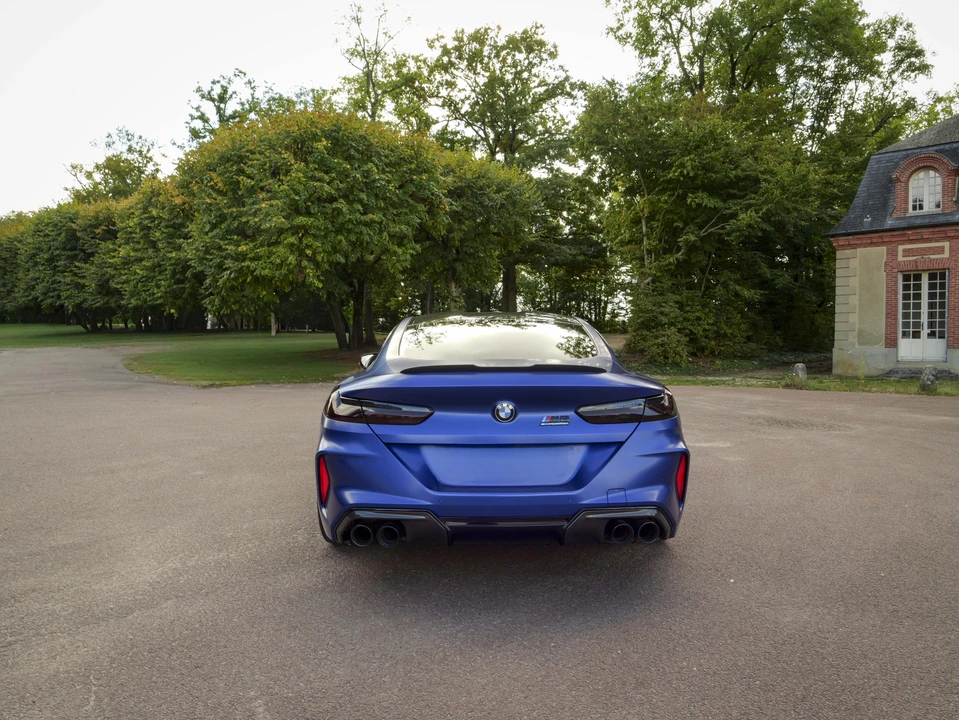 2020 BMW M8 - Image 11 of 31