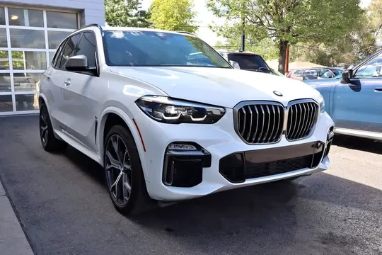 2020 BMW X5 M50i