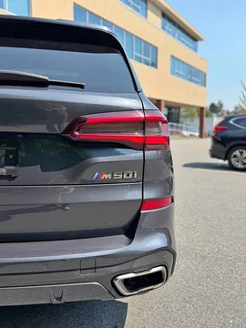2020 BMW X5 M50i Executive Package
