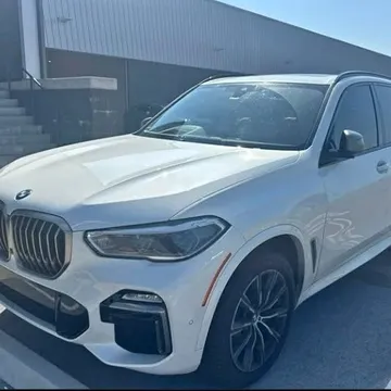2020 BMW X5 M50i