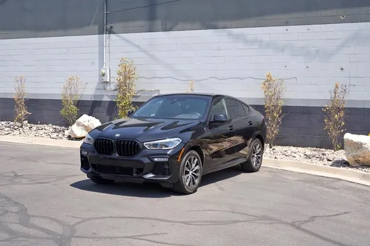 2020 BMW X6 M50i
