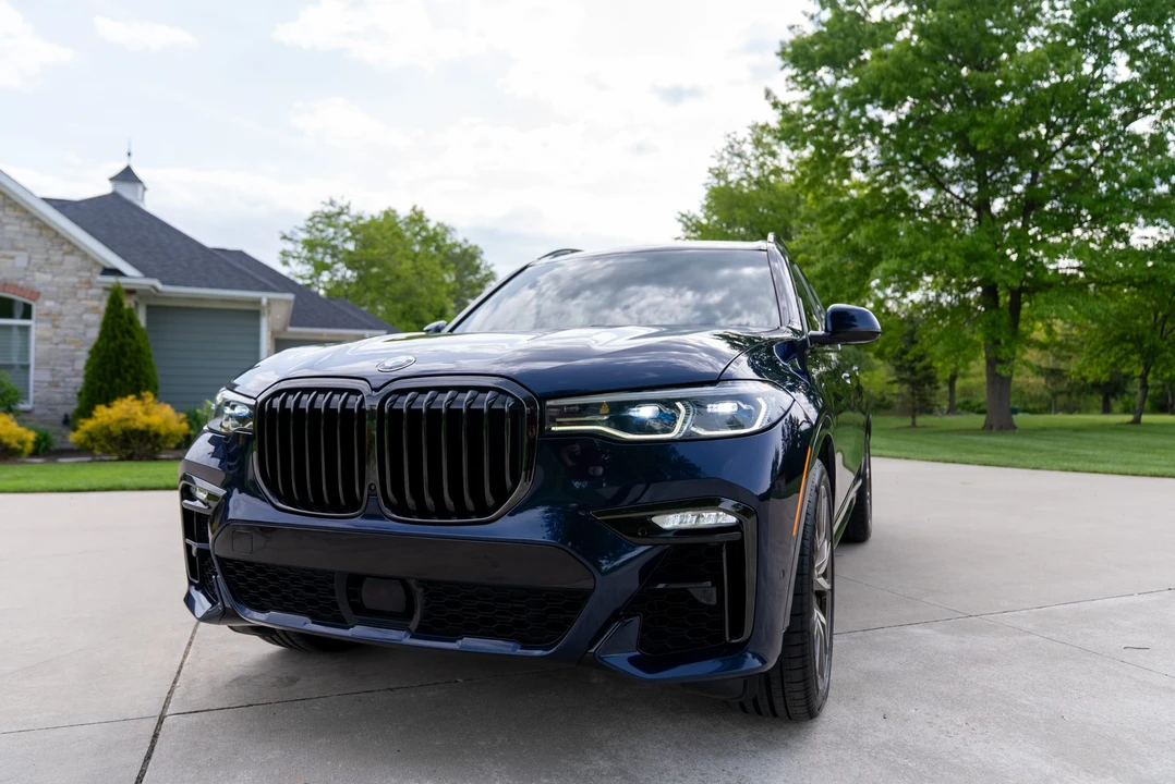 2020 BMW G07 X7 M50i & M60i - Image 2 of 31