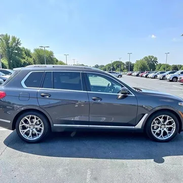 2020 BMW X7