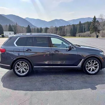 2020 BMW X7