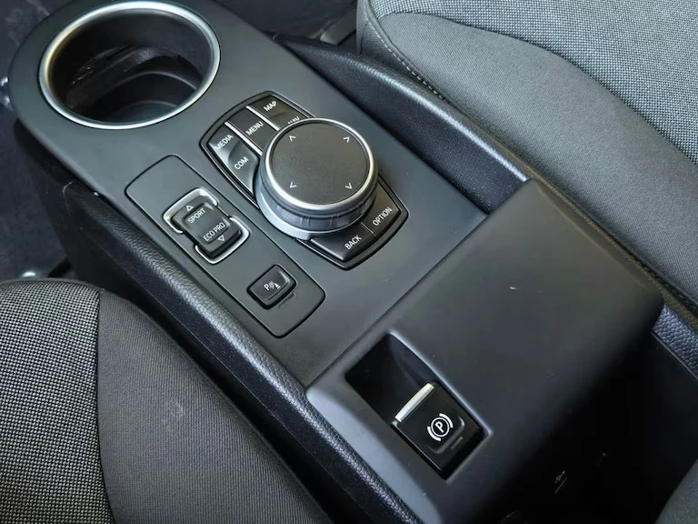 2020 BMW i3 - Image 7 of 10
