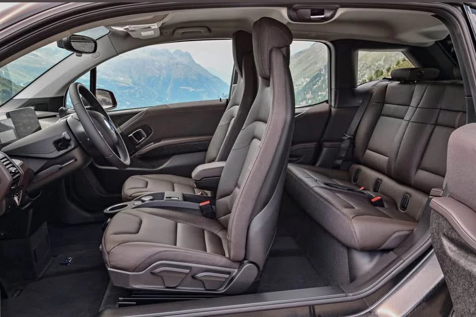 2020 BMW i3 - Image 9 of 10