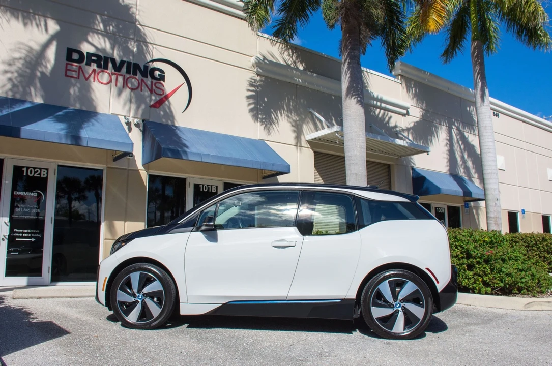 2020 BMW i3 - Image 9 of 21