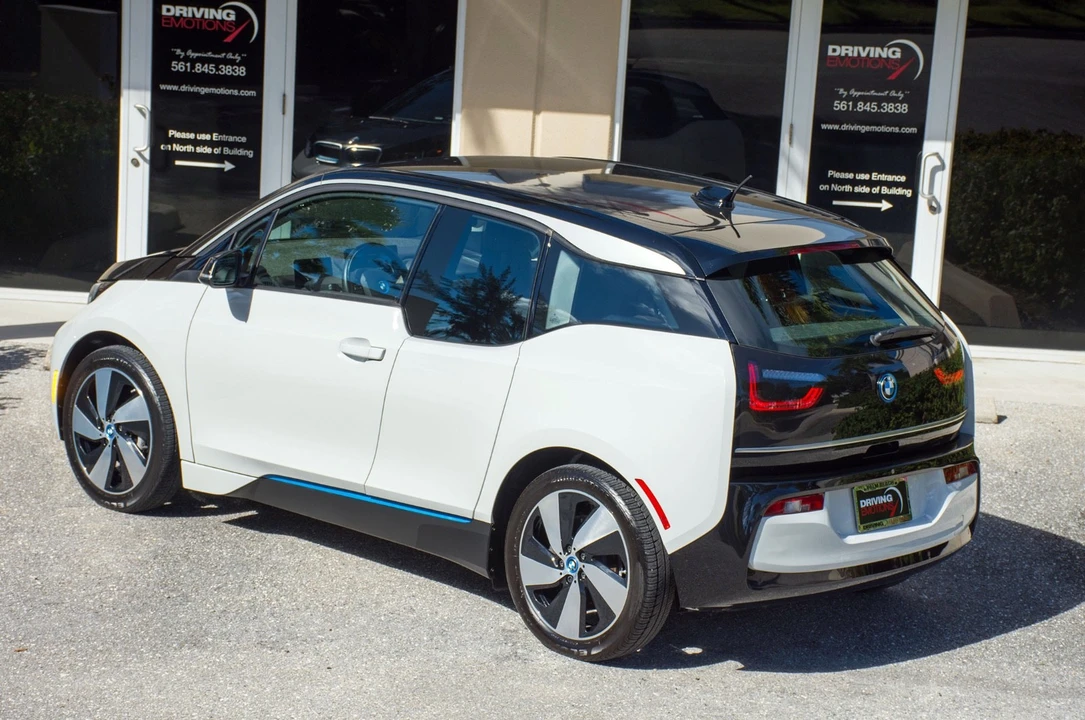 2020 BMW i3 - Image 8 of 21