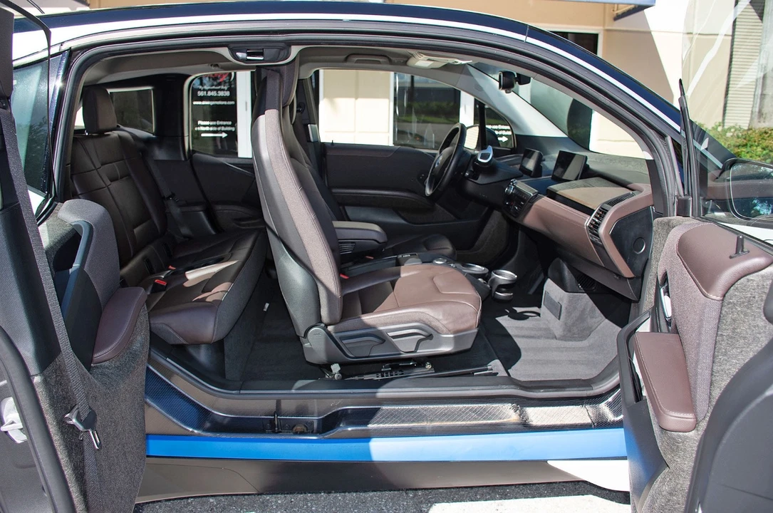 2020 BMW i3 - Image 4 of 21