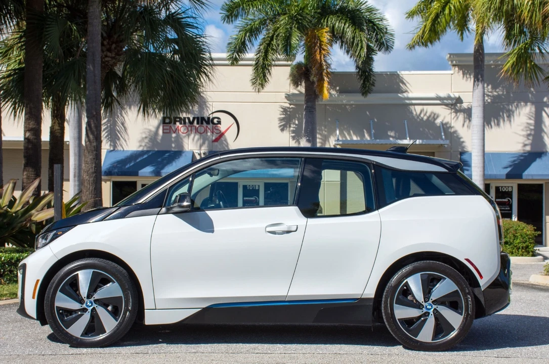 2020 BMW i3 - Image 15 of 21