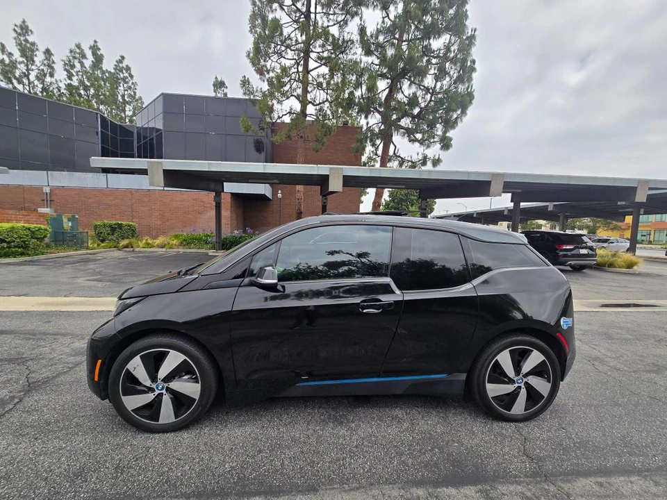 2020 BMW i3 - Image 9 of 18