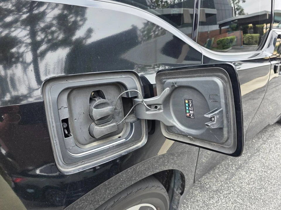 2020 BMW i3 - Image 11 of 16