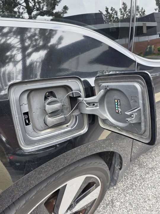2020 BMW i3 - Image 16 of 20
