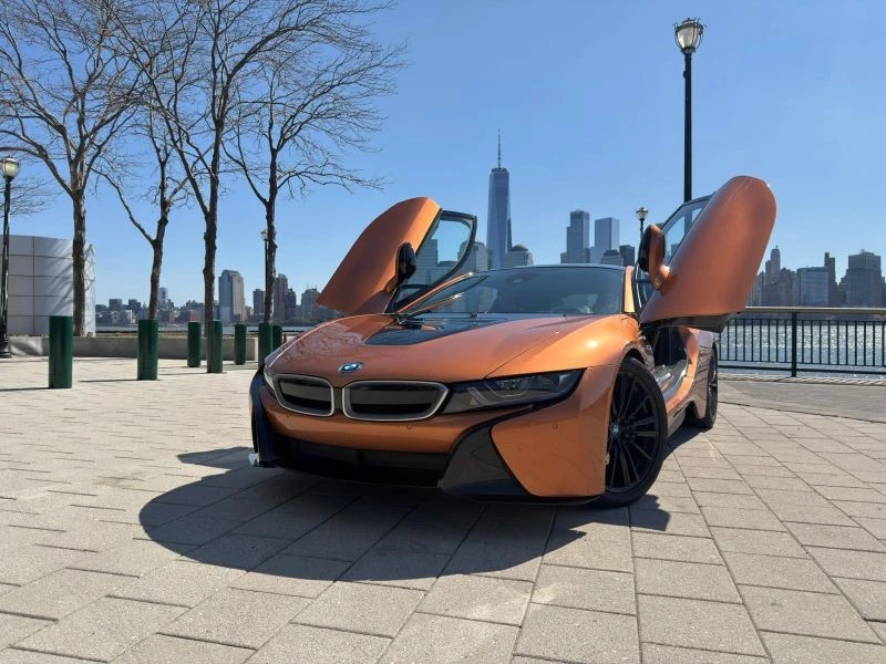 2020 BMW i8 - Image 2 of 12