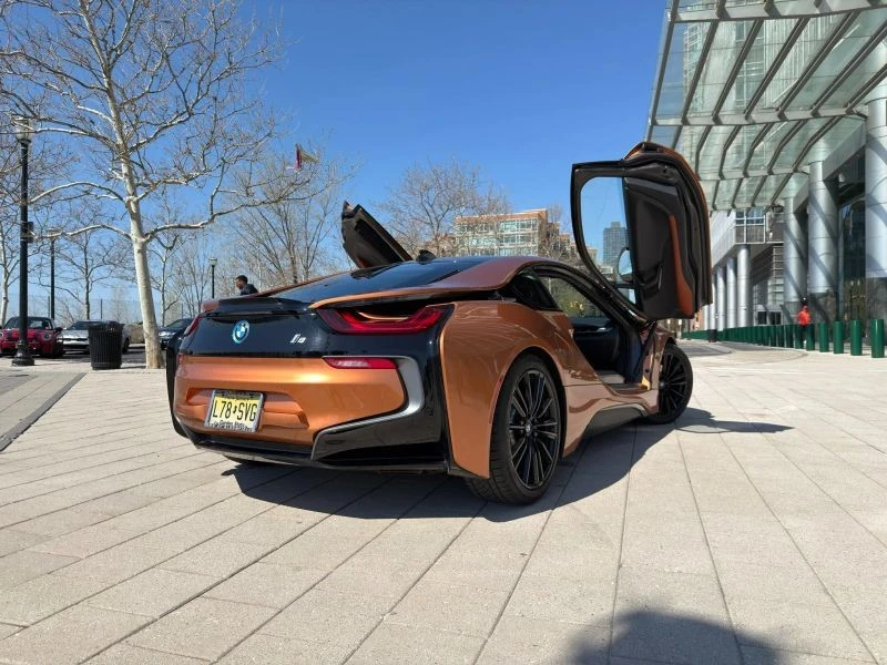 2020 BMW i8 - Image 5 of 12