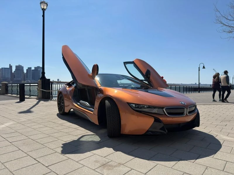 2020 BMW i8 - Image 7 of 12