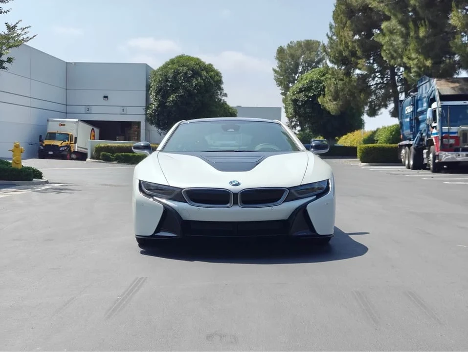 2020 BMW i8 - Image 3 of 9