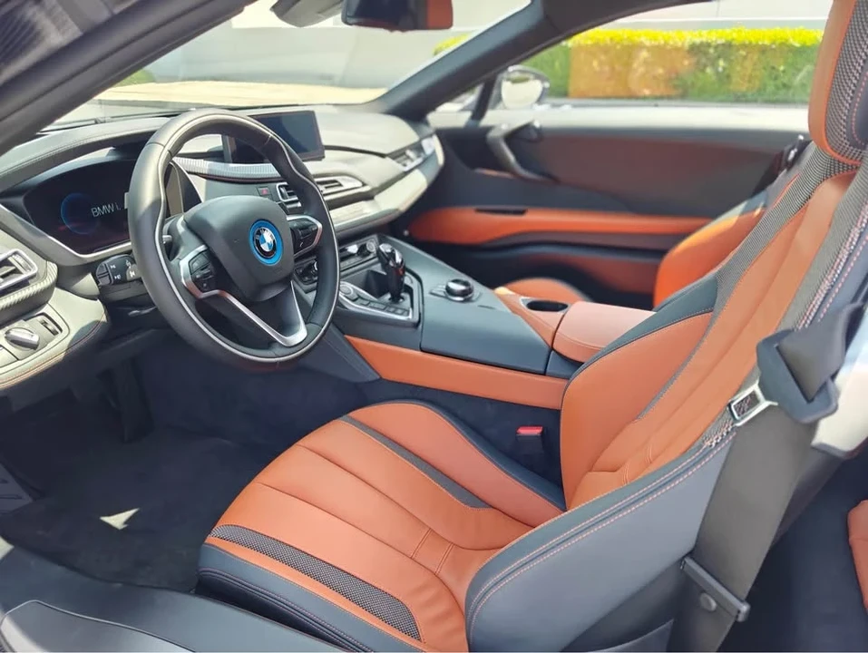 2020 BMW i8 - Image 6 of 9