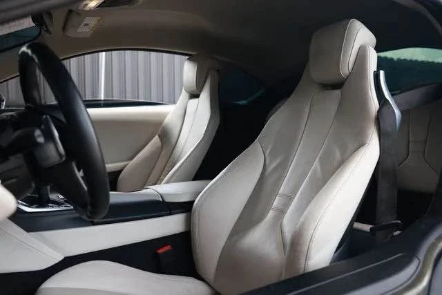 2020 BMW i8 - Image 10 of 16