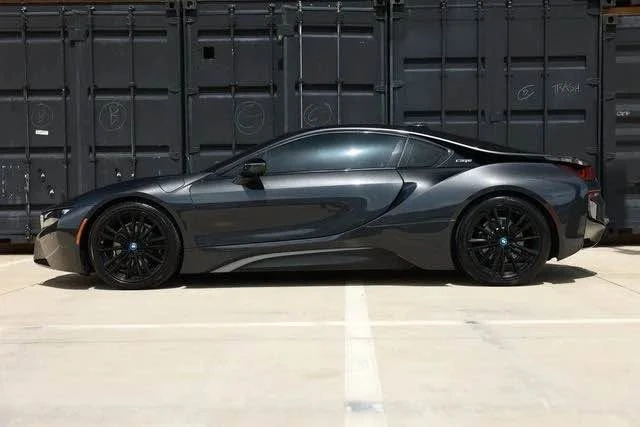 2020 BMW i8 - Image 2 of 16