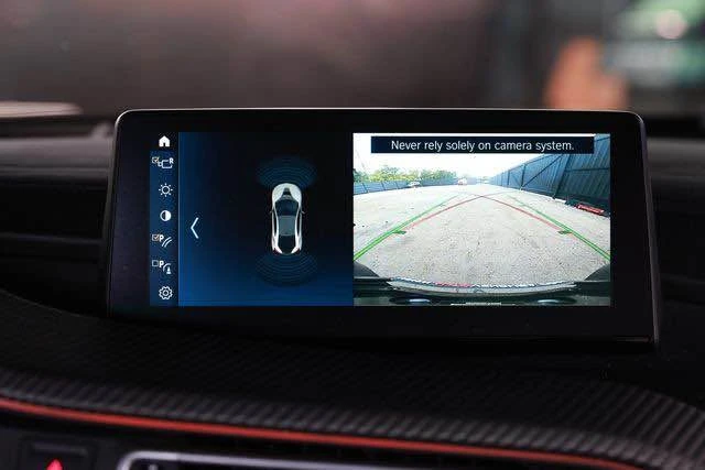 2020 BMW i8 - Image 14 of 16