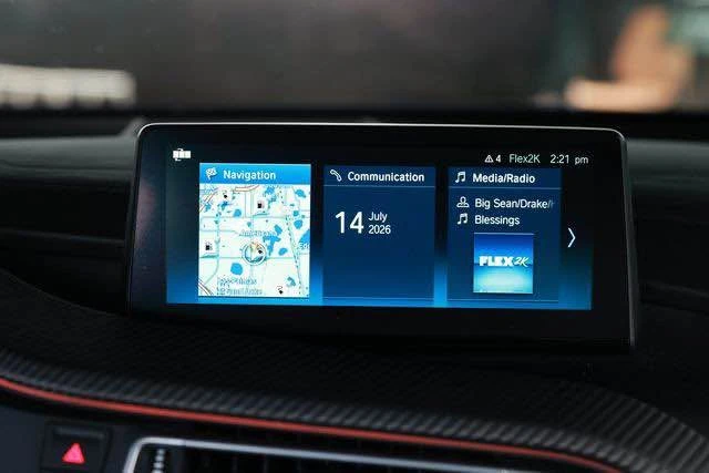2020 BMW i8 - Image 13 of 16